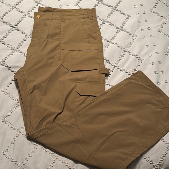 4 pairs of Men's Cargo Pants - Picture 4 of 5